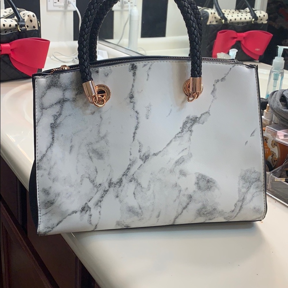 Marble purse